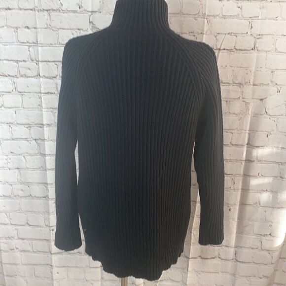 Lululemon bring the cozy turtleneck sweater - Picture 11 of 12